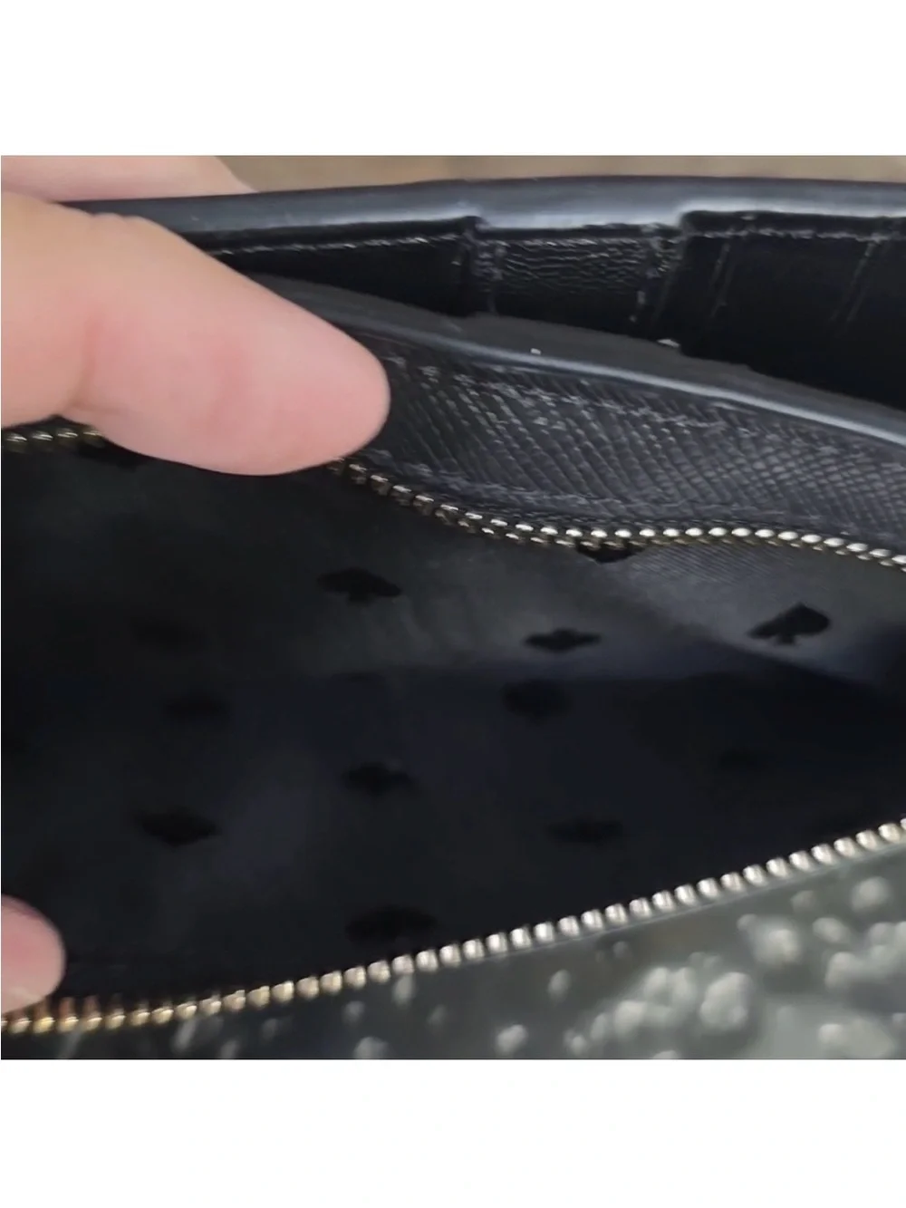 Kate Spade New York Staci Large Slim Bifold or a similar Continental Zip-Around - Picture 4 of 4